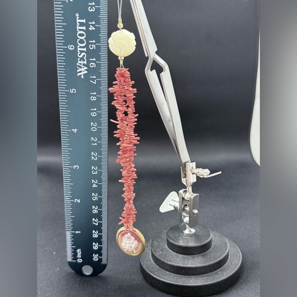 Phone wristlet or bag charm, enamel cameo pendant & carved lotus blossom bead - Picture 5 of 5